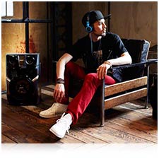 Variety of two-tone colours