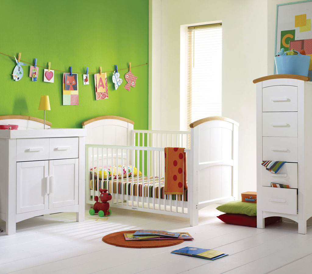 Cosatto Hogarth 3in1 Cot Bed White and Oak Amazon.co.uk Baby