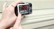 &Uuml;ber das 7,7 cm (3 Zoll) Clear View II Touchsceen LCD ist die Steuerung der Men&uuml;funktionen besonders intuitiv