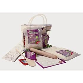 Sassafras Alien Pizza Mini Kit by Bakeware Sets