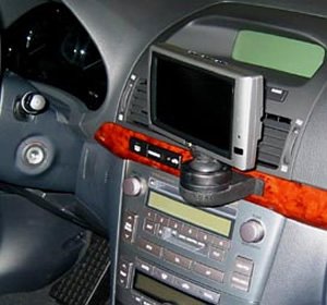Elektronik und Foto: ARAT Navigationshalterung f�r TOYOTA Avensis ab Bj. 03